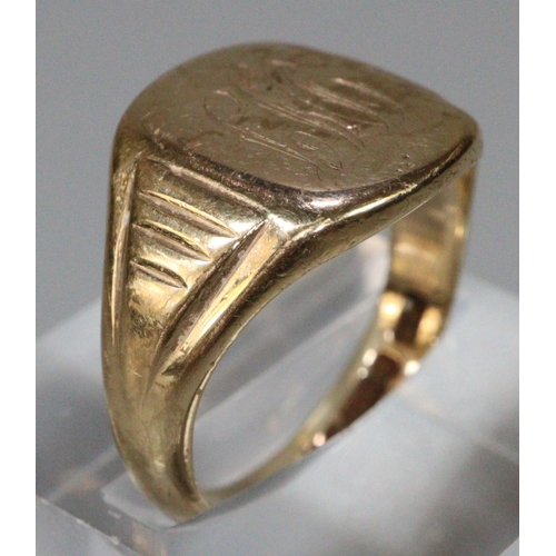 261 - 9ct gold signet ring with monogram.  6.4g approx.   (B.P. 21% + VAT)