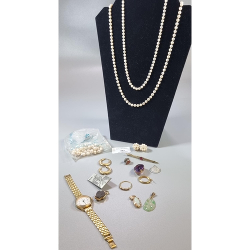 302 - Bag of assorted jewellery to include 9ct gold earrings, opal pendant and other pendants, dress watch... 