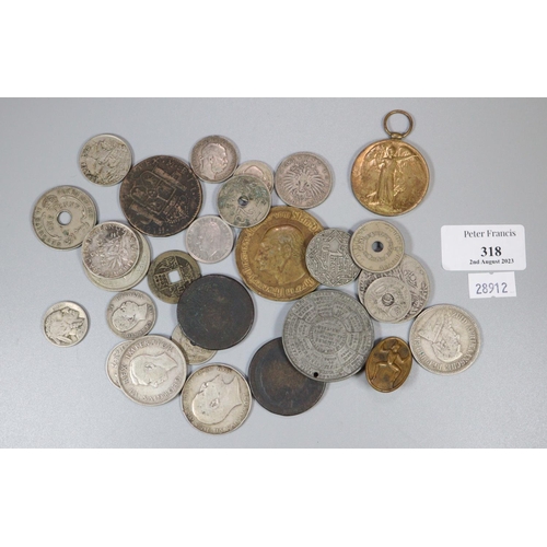 318 - Bag of assorted GB and foreign silver and copper currency, various.   (B.P. 21% + VAT)