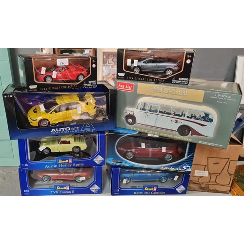 470 - Collection of diecast model vehicles in original boxes to include: 124th Motormax (2), Ravell 1:18 s... 