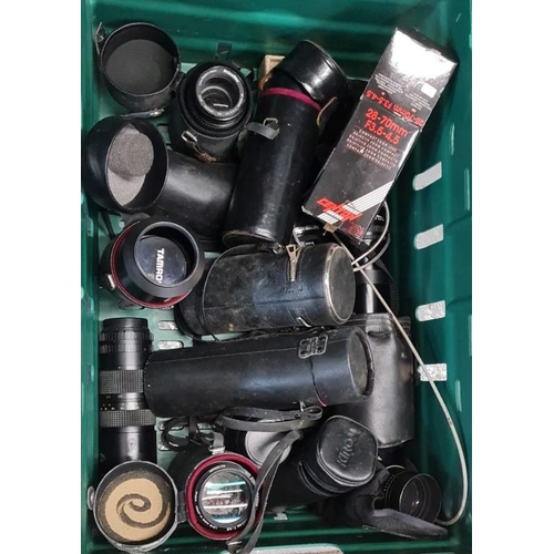 487 - Large collection of 35mm zoom camera lenses and others, various.  (B.P. 21% + VAT)