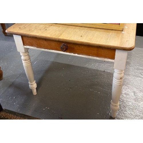 564 - Pine Farmhouse single drawer kitchen table on painted Baluster turned legs.(B.P 21%+VAT)