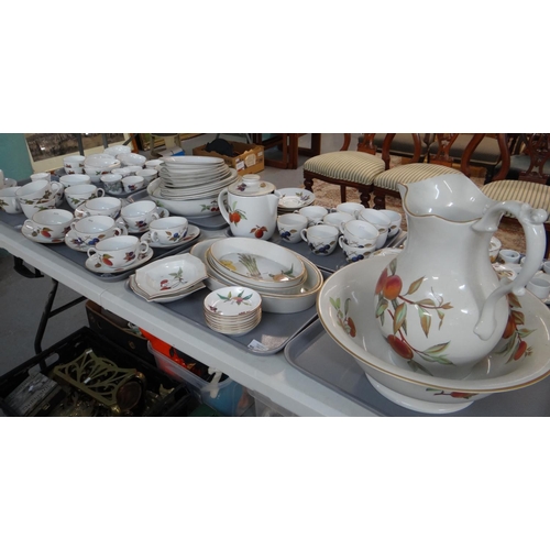 Eight trays of Royal Worcester 'Evesham' design items to include