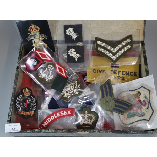 170 - Collection of British Military uniform blazer badges, insignia and similar related items, including ... 