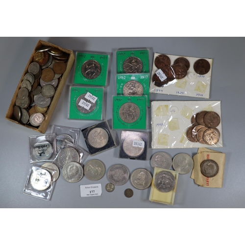 177 - Collection of assorted British coins, to include: QEII Crowns, copper coinage, odd silver coins etc.... 