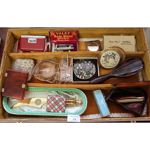 178 - Wooden box comprising assorted oddments to include: vintage spectacles, Valet Autostrop safety razer... 