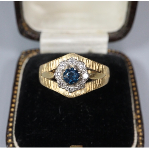 207 - 18ct gold bark finish diamond and sapphire ring. Size K1/2.   4.6g approx.  (B.P. 21% + VAT)