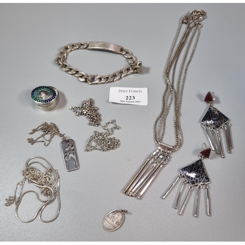 223 - Collection of assorted silver items to include: chains, ID bracelet etc.  (B.P. 21% + VAT)