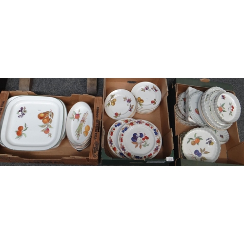 265 - Six boxes of Royal Worcester 'Evesham' design dinnerware to include: various plates, flan dishes, se... 