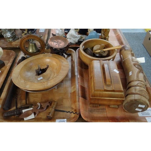 279 - Two trays of mostly wooden items to include: carved miniature totem pole, wooden centre bowls, treen... 