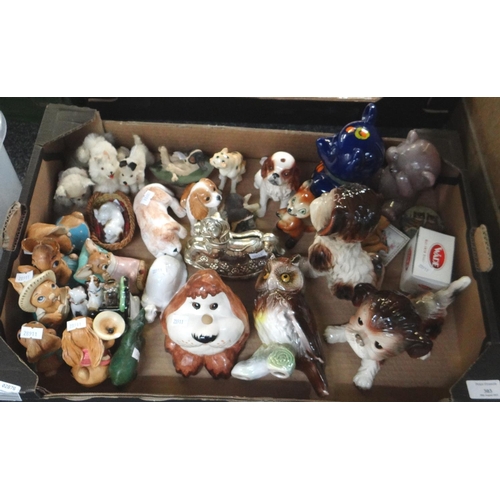 303 - Box of animal figures to include: Pendelfin rabbits, Babbacombe Devon dog shaped candle holder, Dutc... 