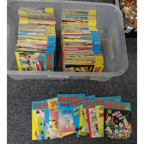 304 - Box of pocket size 1980s 'Dandy' and 'Beano' comics.    (B.P. 21% + VAT)