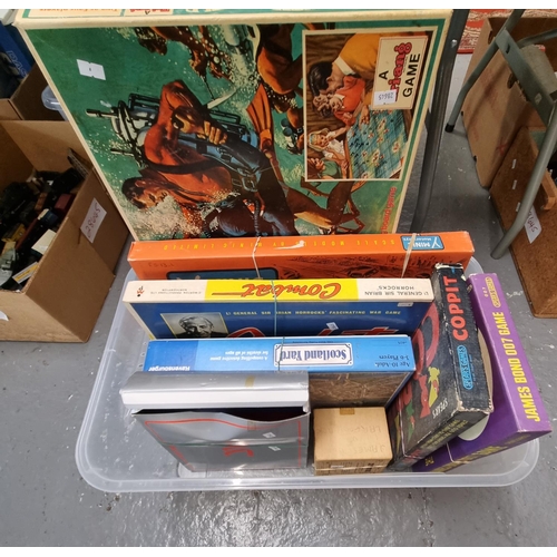 373 - Box of assorted vintage board games to include: Triang '007 Underwater Battle', Minic Motorways, Mor... 