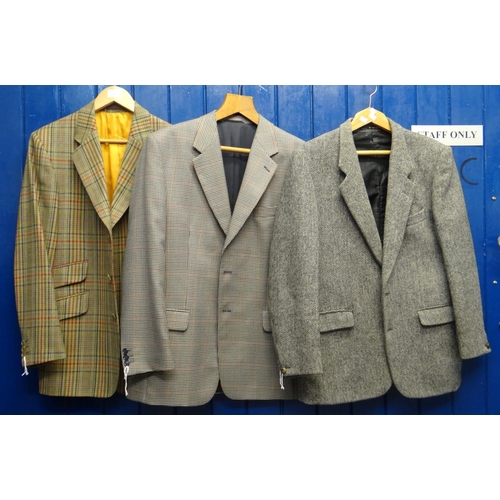 420 - Collection of seven men's tweed and wool blazers, in plaid, check and houndstooth designs, various l... 