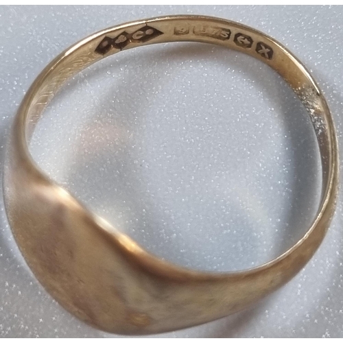 209 - 9ct gold signet ring.  2.1g.  Size J.  (B.P. 21% + VAT)