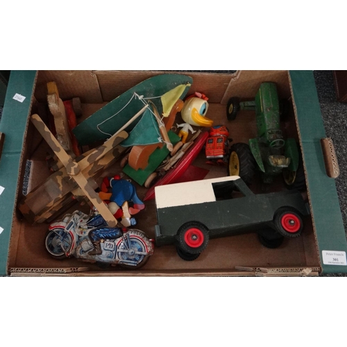 301 - Box of vintage toys to include: two wooden painted scale model yachts; one by 'Birkenhead Star Produ... 