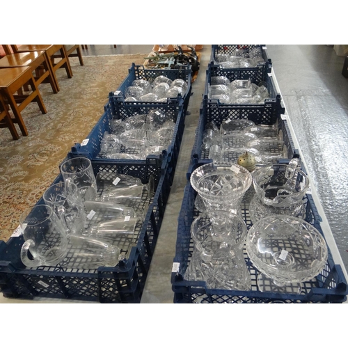 359 - Seven crates of glassware to include: various drinking glasses, liqueur glasses, wine glasses, champ... 