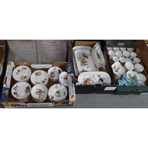 360 - Six boxes of Royal Worcester 'Evesham' design items to include: bowls, plates, ramekins, serving tra... 