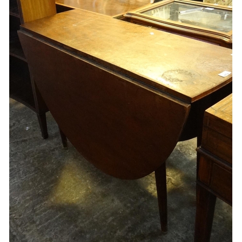 470 - Group of assorted furniture items to include: Victorian marble topped Duchesse style dressing table;... 