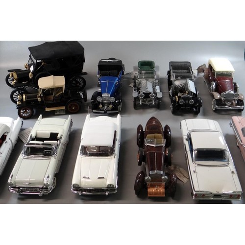 375 - Two plastic boxes of Franklin Mint diecast model vehicles, all appearing in their original boxes and... 