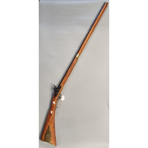 170 - Denix Kentucky rifle replica of 'Beautiful Betsy'.
(B.P. 21% + VAT)