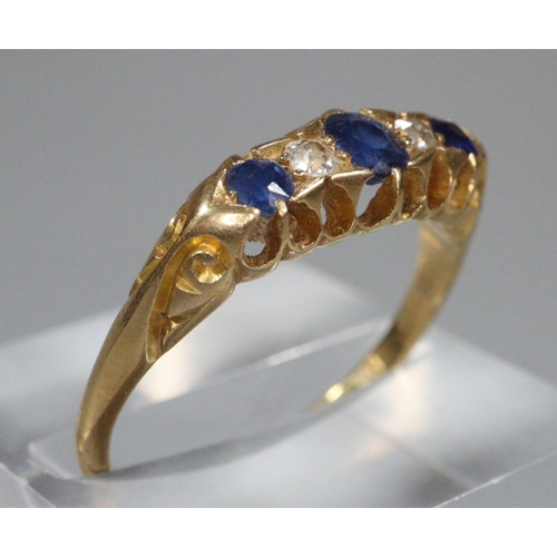 197 - 18ct gold diamond and sapphire five stone ring. 3.5g approx. Ring size O & 1/2.
(B.P. 21% + VAT)