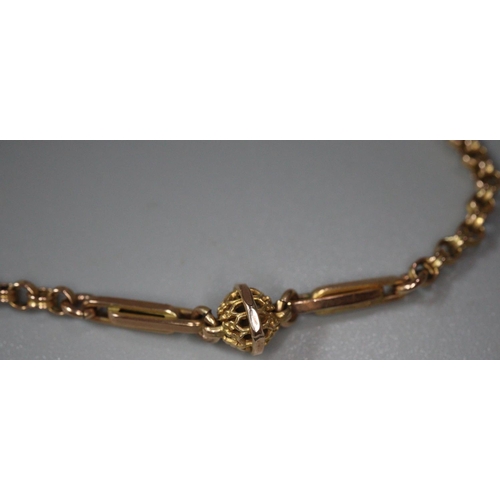 231 - 9ct gold curb link chain or necklace. 7.7g approx.
(B.P. 21% + VAT)