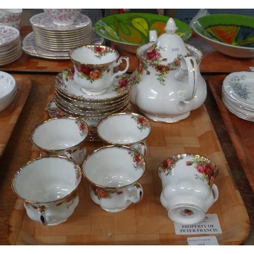 272 - Tray of Royal Albert 'Old Country Roses' English bone china nineteen piece teaset including teapot. ... 