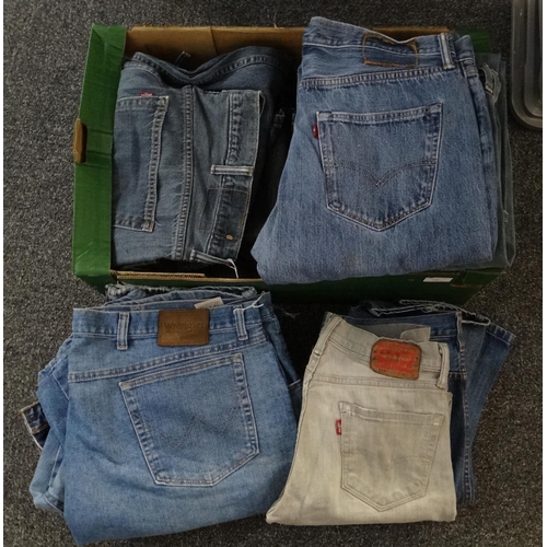 293 - Box of vintage denim jeans, mostly Levi's, some Wrangler and others. In various sizes, some but not ... 