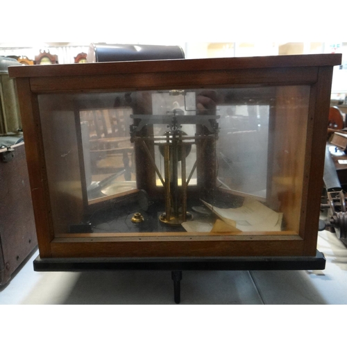 375 - Early 20th Century German analytical balance in glazed wooden case and on stand with 'Paul Bunge, Ha... 