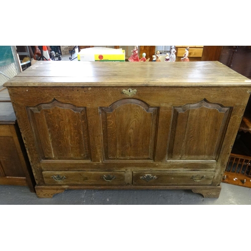 410 - 18th Century Welsh oak coffer, having three fielded ogee panels to the front, with two drawers, on b... 