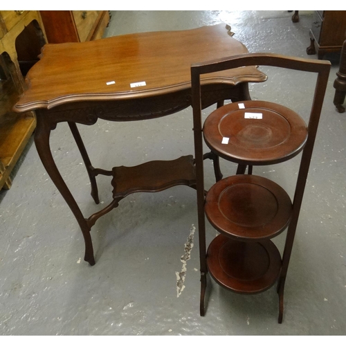 439 - Collection of furnishing items to include: Edwardian piecrust top occasional table with under tier, ... 