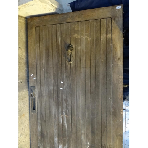 480 - Rustic wooden door with lion mask knocker.
(B.P. 21% + VAT)