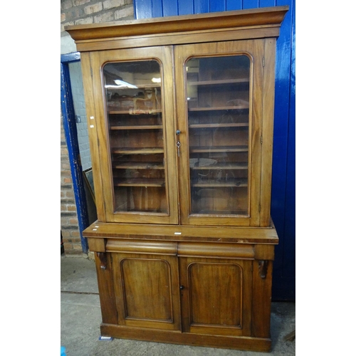 492 - Late Victorian mahogany two stage glazed chiffonier bookcase. 
(B.P. 21% + VAT)