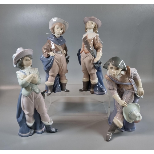 15 - Set of four Lladro Spanish porcelain Musketeers in original boxes. (4)
(B.P. 21% + VAT)