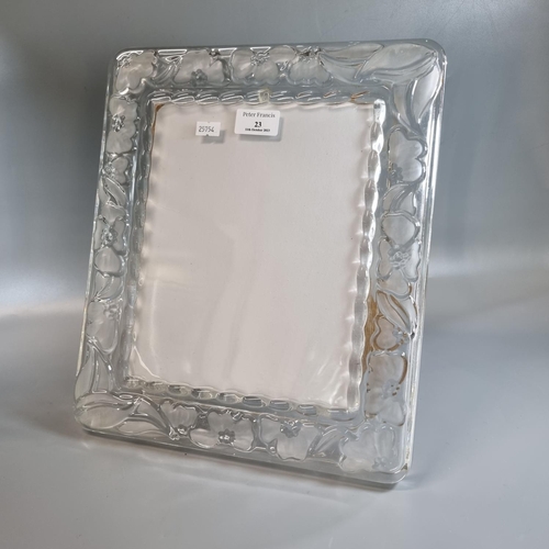 23 - Marquis by Waterford easel picture frame.  36x29cm approx. (B.P. 21% + VAT)