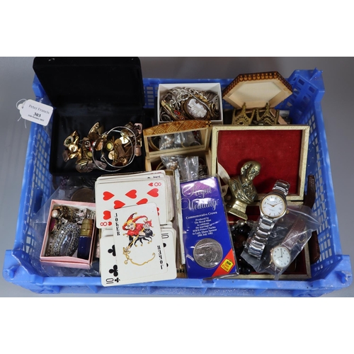 303 - Collection of oddments to include: various costume jewellery, coins, tokens, beaded necklaces, playi... 