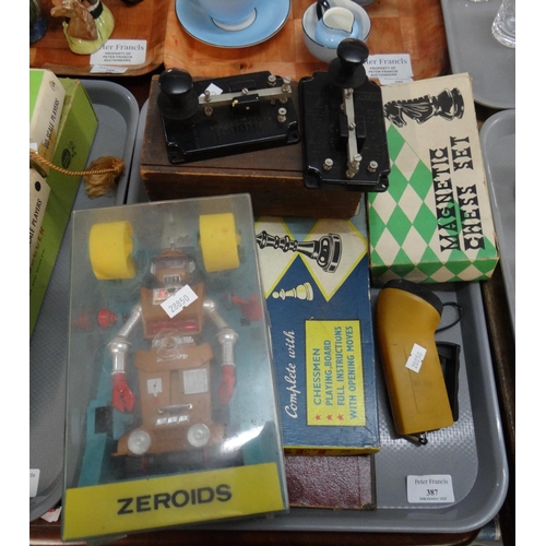 387 - Collection of oddments to include: Zeroids Robot in perspex case, two Merit toy Morse Code toys, mag... 