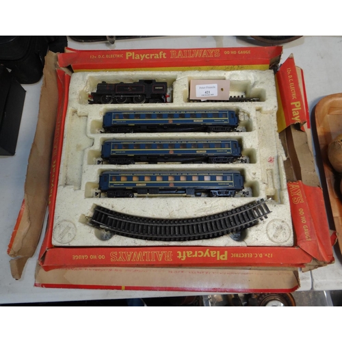 421 - OO gauge Playcraft Railways electric train set in distressed original box.  (B.P. 21% + VAT)