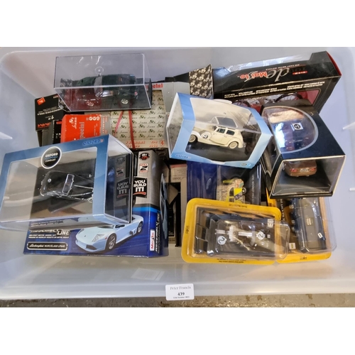 439 - Plastic box of assorted diecast model vehicles to include: Oxford Automobile Company, various Maisto... 