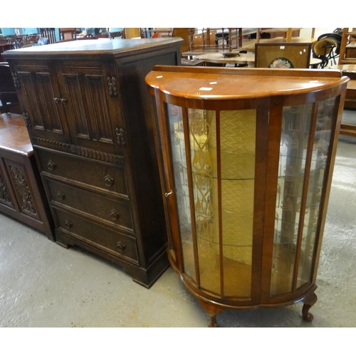 483 - Oak old charm style freestanding cabinet with an arrangement of three drawers on bracket feet. Toget... 