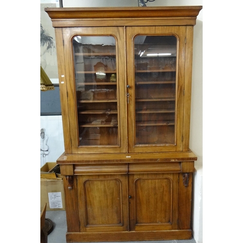 525 - Late Victorian mahogany two stage glazed chiffonier bookcase. 
(B.P. 21% + VAT)