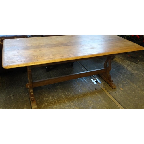 569 - Mid Century elm Ercol style rectory type kitchen or dining table. 180 x 82 x 75cm approx.
(B.P. 21% ... 