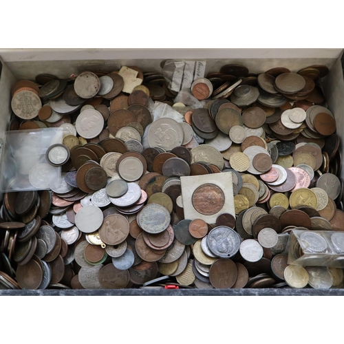 200 - Box file comprising assorted Gb and foreign coinage.  (B.P. 21% + VAT)