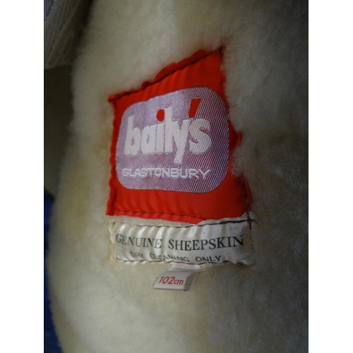 440 - Vintage 1970's Baily's of Glastonbury (size 40) genuine sheepskin jacket with leather covered button... 