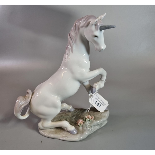 141 - Lladro Spanish porcelain Privilege 'Magical Unicorn' sculpture in original box. 22cm high approx.  (... 