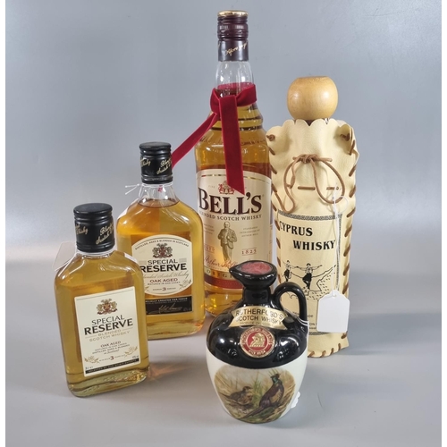 379 - Collection of Whisky to include: Bell's 1L. 40% vol., two similar Special Reserve Whiskies 35 and 20... 