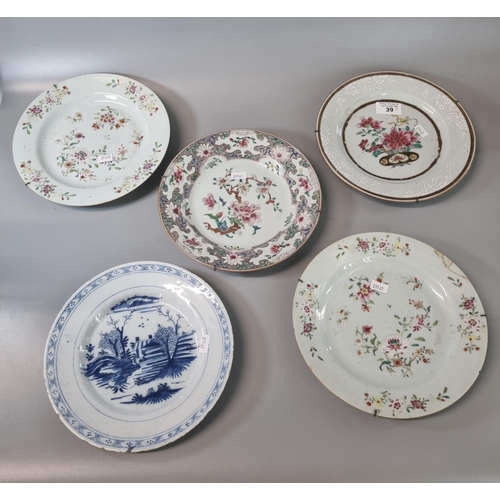 39 - Mixed collection of mainly Chinese porcelain plates to include: Famille Rose and others and a single... 