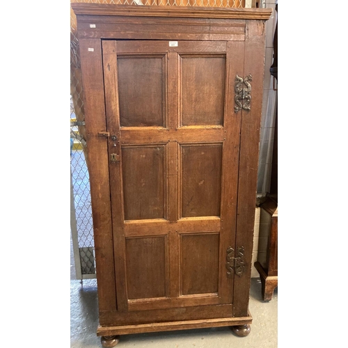 441 - 18th century style oak single door wardrobe standing on bun feet.  88x60x180cm approx.  (B.P. 21% + ... 