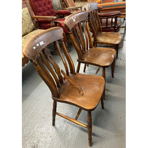 462 - Set of three late Victorian elm slat back farmhouse kitchen chairs.  (3)  (B.P. 21% + VAT)